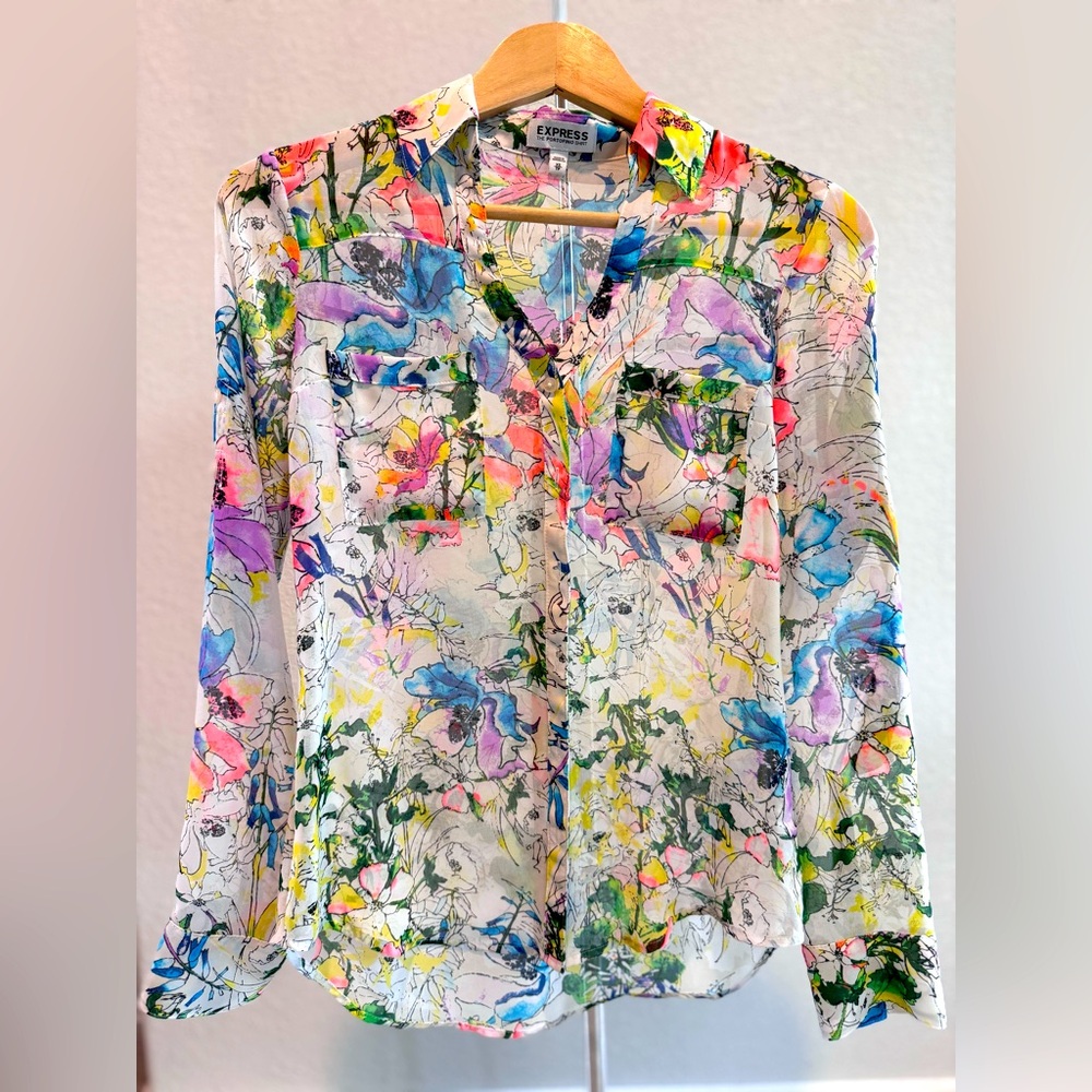 Women’s Express “Portofino” Button Down Shirt